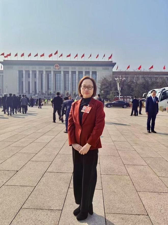 快手業(yè)務網(wǎng)站平臺：如何實現(xiàn)低價高效提現(xiàn)？