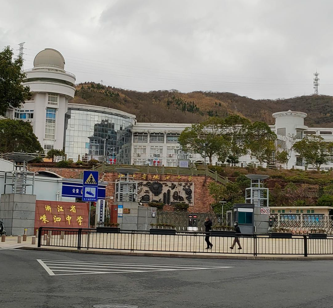 揭秘：QQ自助下单网站免费，如何轻松购物？