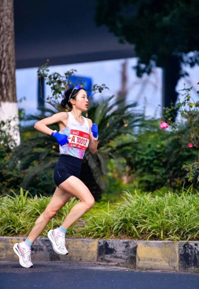 抖音24小时全自助平台，超低价体验真的香吗？