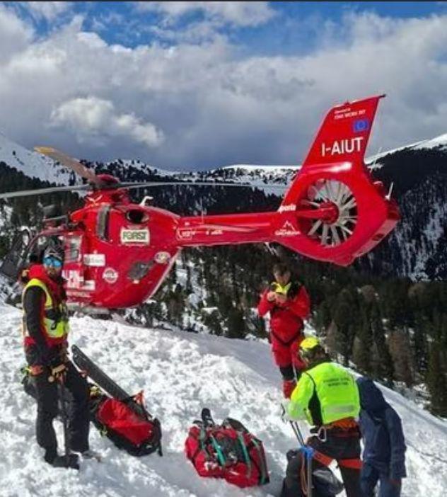 抖音赞自助下单平台网站，小时速达？揭秘高效点赞秘籍！