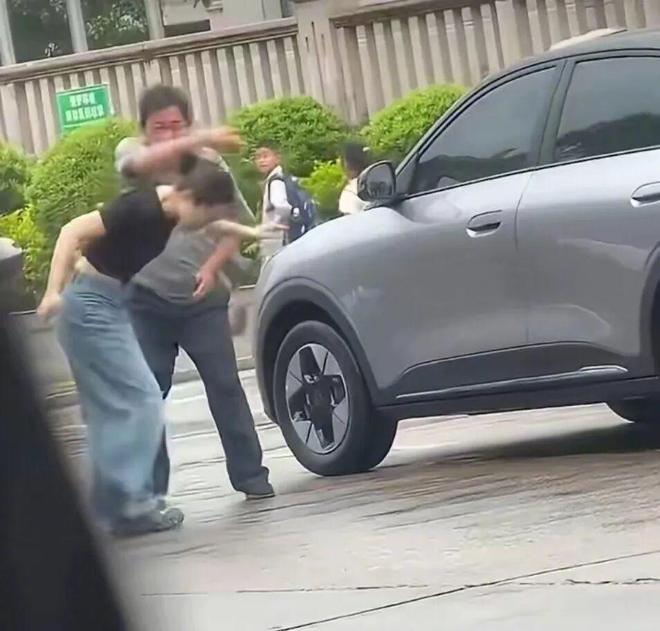 卡盟24小时自助平台-抖音低价点赞下单怎么样?