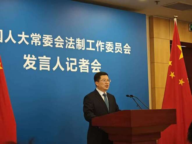 dy作品点赞自助平台，网红商城如何提升人气？