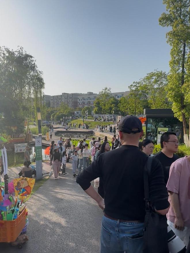 抖音点赞24小时免费-dy在线业务全网最低价哪里有?