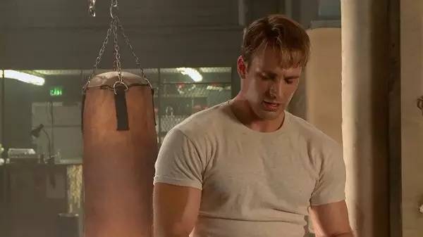 漫威众多超级英雄，为何钢铁侠人气最高？