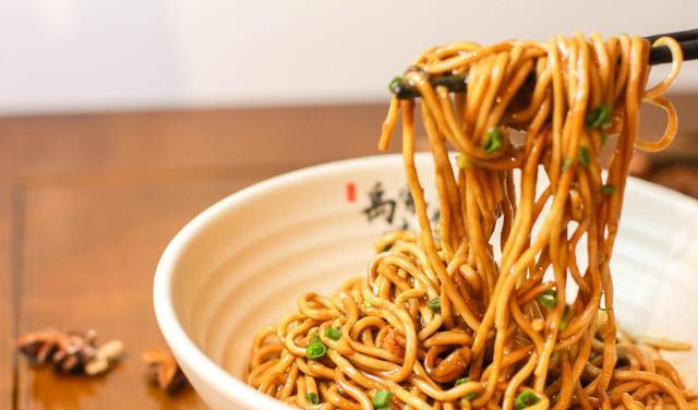 武汉美食经典推荐｜武汉人“过早”的美味，你知道有哪些？