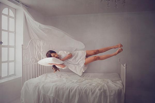 男人梦见自己出轨被发现，梦境背后的深层含义与心理解析