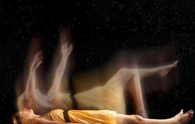 探索梦境奇境，为何我会梦到自己灵魂出窍？