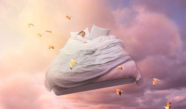 为什么有一连3天做梦都梦到同一个人异性，梦境深处的情感纠葛与心理解析