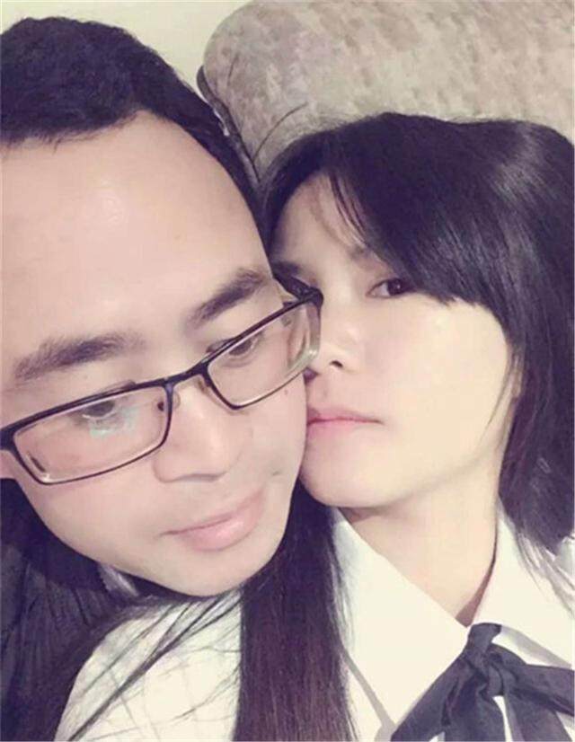 40歲男老師娶20歲女學(xué)生，婚后讓人羨慕，女學(xué)生依賴離不開他