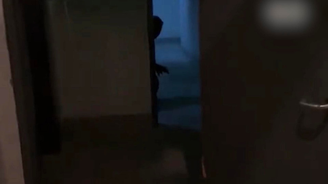 梦境之谜，解析梦见自己把男房东打的流鼻血的深层含义