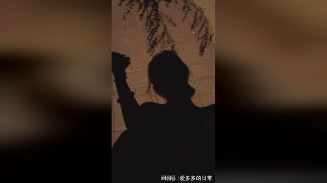 梦境的启示，梦到活着有病的爷爷去世入棺，与已故父亲共赴的预兆