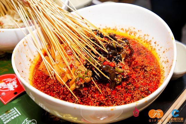 展会观察：飘香的广州食品展上飘来了哪些行业新风向