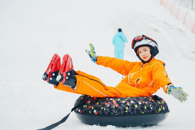 冬天旅游好去处：北方滑雪赏雪，享受独特魅力，摆脱拥挤排队