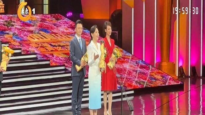 第 2 届中国播音主持金声奖颁奖典礼在青岛举行，何帅获奖