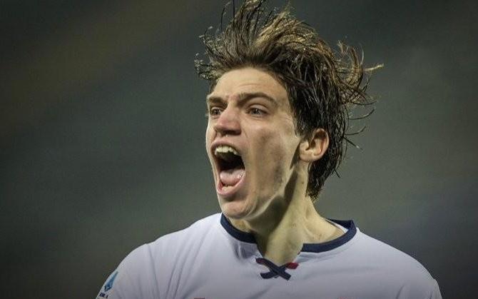 斯基拉：热刺球探现场考察亚特兰大外租右后卫帕莱斯特拉