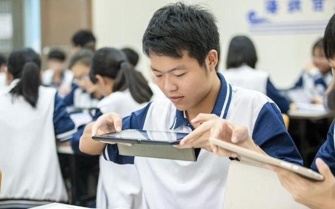 AI点亮五育 屏幕重塑课堂 南沙教育的“数字革命”在发生