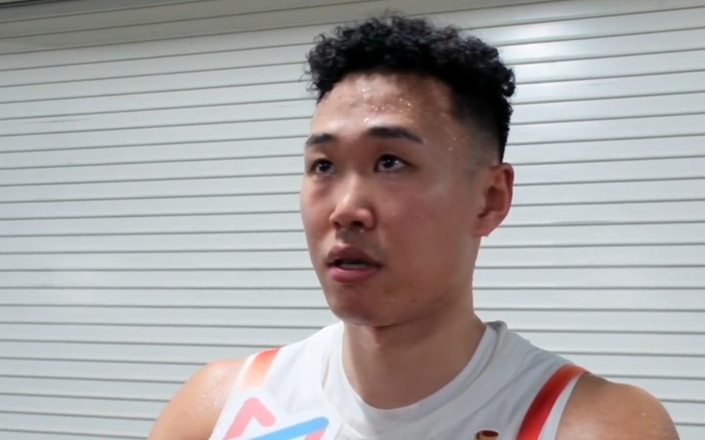 胜日本贺希宁采访！哽咽强调意义重大，解析半场调整，寄语回正轨