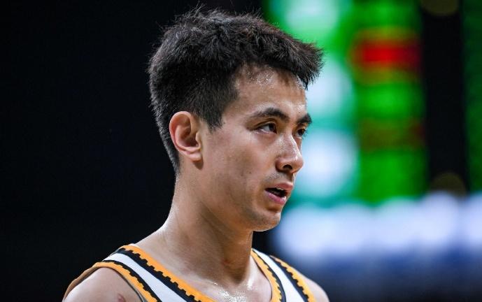 杨鸣走早了？辽宁狂胜52分终结4连败 赵继伟复出激活7人上双制胜