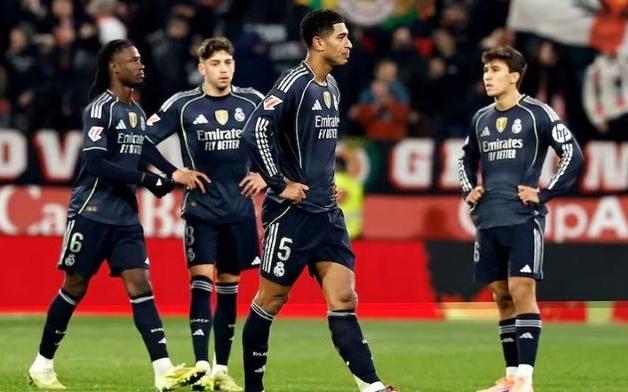 龙赛罗：阿隆索曾说皇马要踢摇滚足球，现在既不摇滚也无节奏