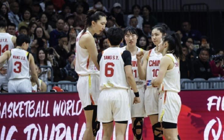 韩旭祝福中国女足：我们都是铿锵玫瑰，中国女人永不服输