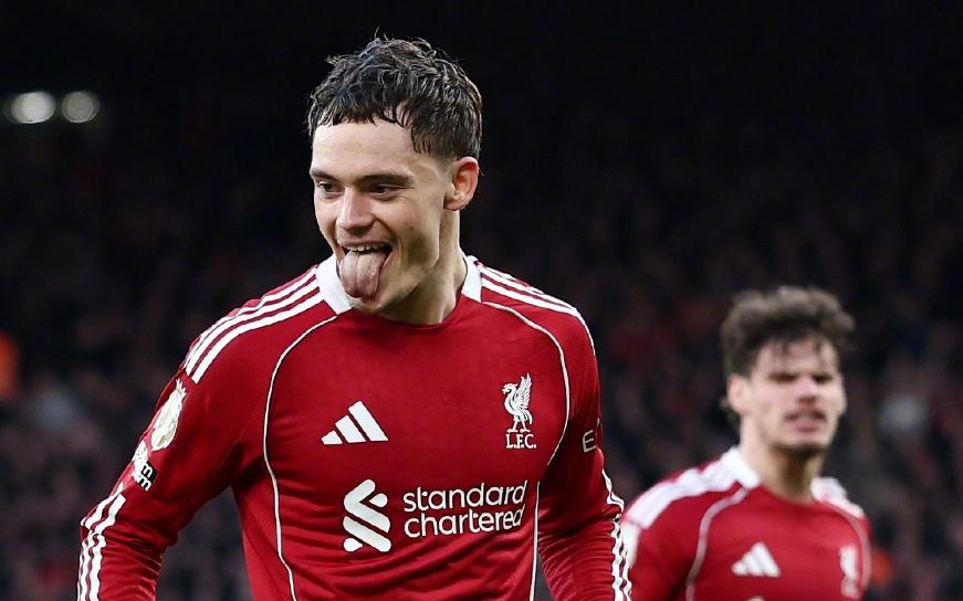 足坛悲喜夜：曼联2-0曼城，拜仁造5-1惨案，利物浦创45年耻辱纪录