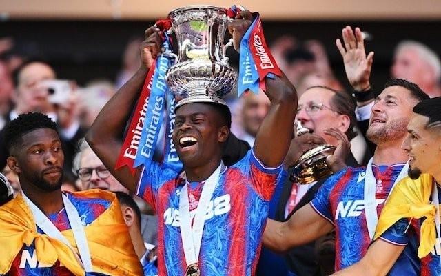 记者：格伊加盟曼城转会费总价接近3000万镑