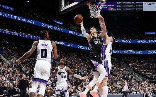 乔治31分马卡28分威少16+12+14+4 爵士胜国王