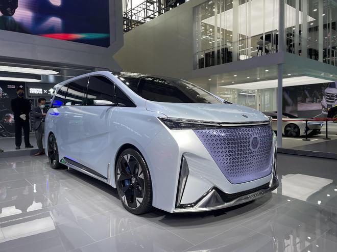 霸气外露或年内发布 合创全新纯电MPV手绘图曝光