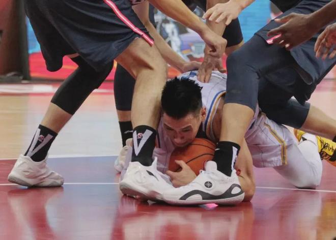 林书豪退役了,我们该如何评价他