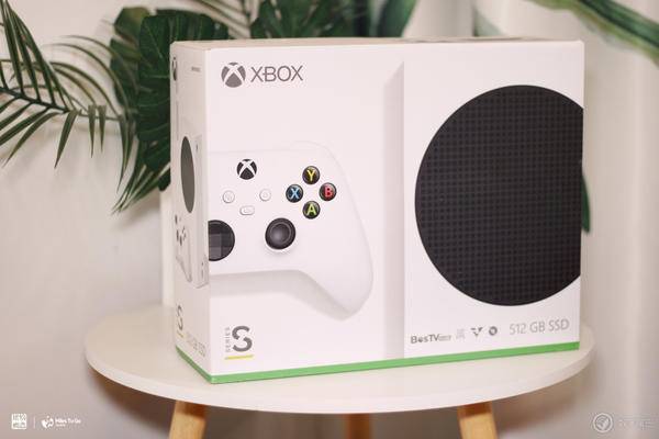 超性价比 次世代主机 Xbox Series S 国行版开箱体验 Xbox 微软 网易订阅 超性价比 次世代主机 Xbox Series S 国行版开箱体验 Xbox 微软 网易订阅