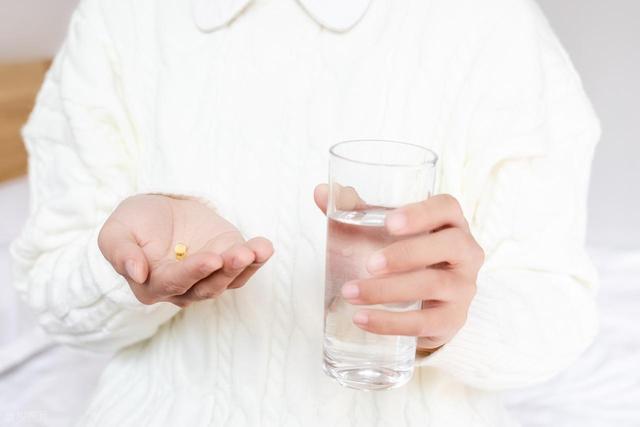 要闻甩脸子机会都不给！利物浦赢球止跌萨拉赫枯坐板凳 斯洛特赌赢了