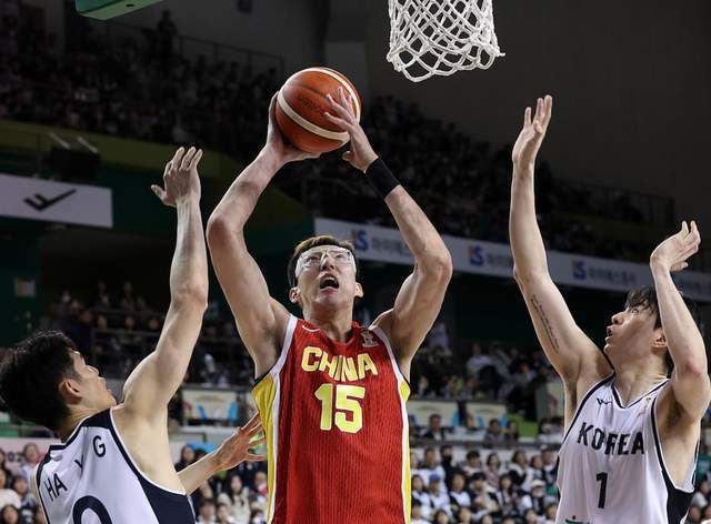 韩媒称周琦没有想象中那么强大，韩国队面对亚洲顶级内线不落下风