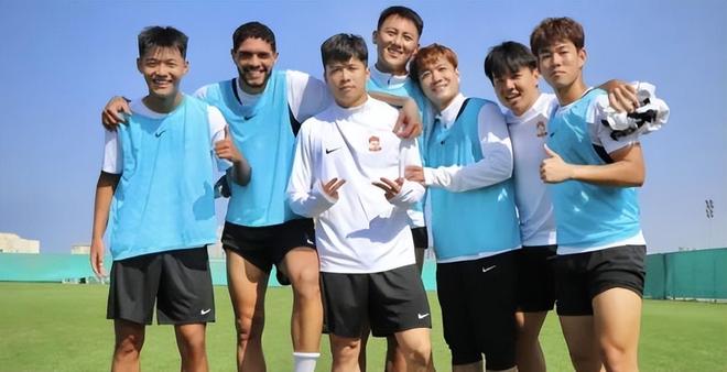 德转宣!两位效力过中超冠军队的王牌,如今都转会到青岛西海岸