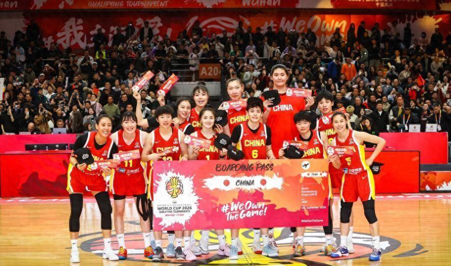 仅3分险胜！中国女篮后卫线隐忧浮现，王思雨再显英雄本色