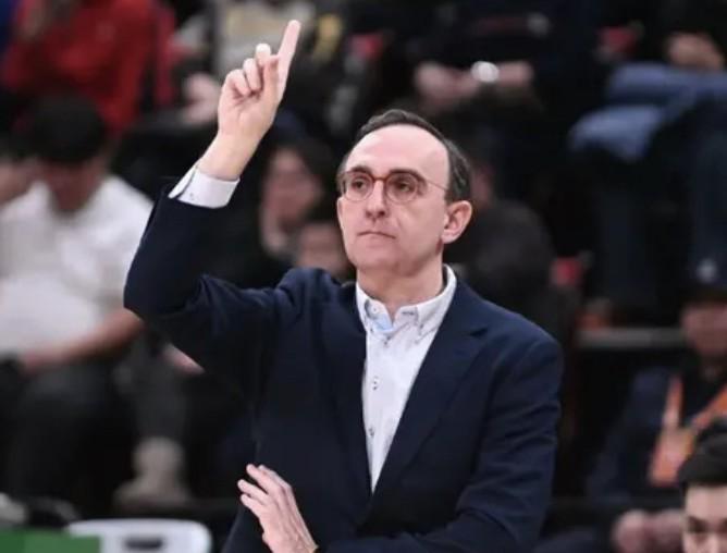 乌戈：赢下广州将掌握季后赛主动权，盼郭艾伦早日康复回归