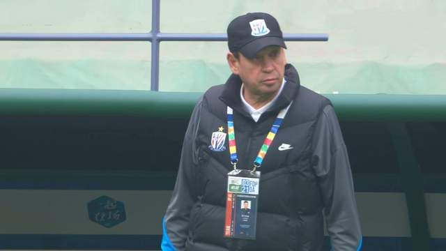 米内罗再伤，申花中场失控球乱飞 吴曦缺阵影响大 薛庆浩神扑成亮点