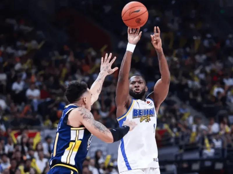 北京96-93逆转广东 球员表现评析：2人闪耀，4人合格，4人需提升