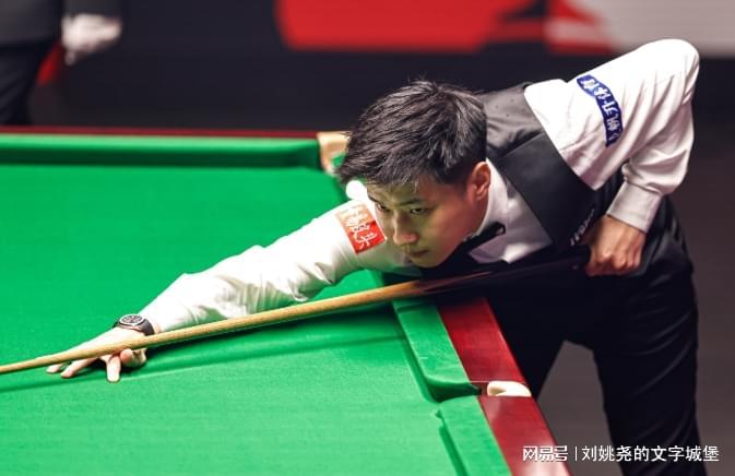 6-2变5-3！赵心童错失逆转良机，特鲁姆普惊险追分，凌晨或上演逆转夺冠大戏？