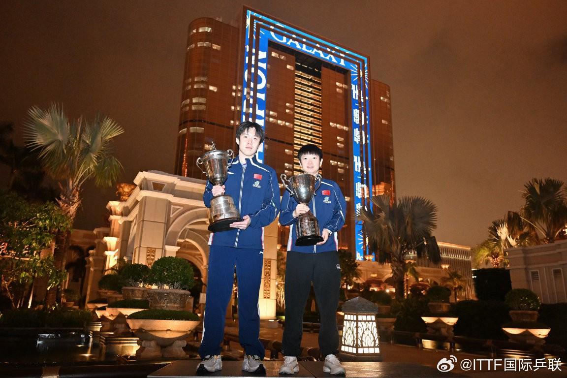 王楚钦孙颖莎澳门共拍宣传照，续写乒坛传奇