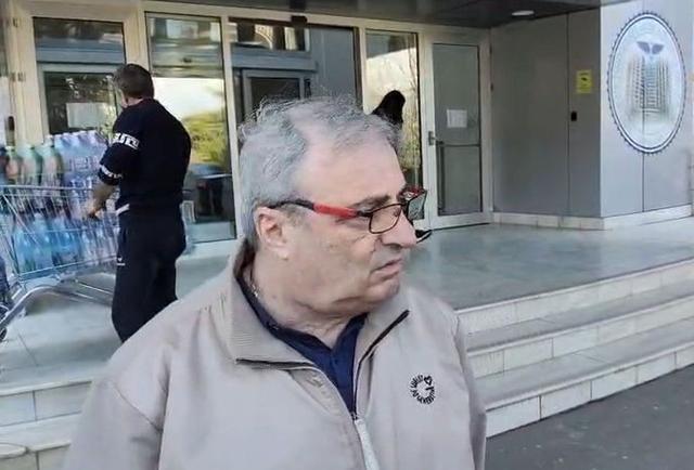 罗马尼亚足协总监通报：卢塞斯库病情稳定但未脱离危险，ECMO维持治疗