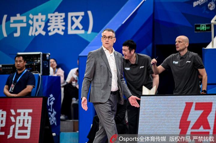 记者：CBA历史上能玩明白的洋教头屈指可数
