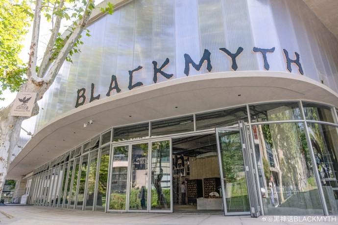 《黑神话》首家线下零售店今日试运营，限定商品等你来购